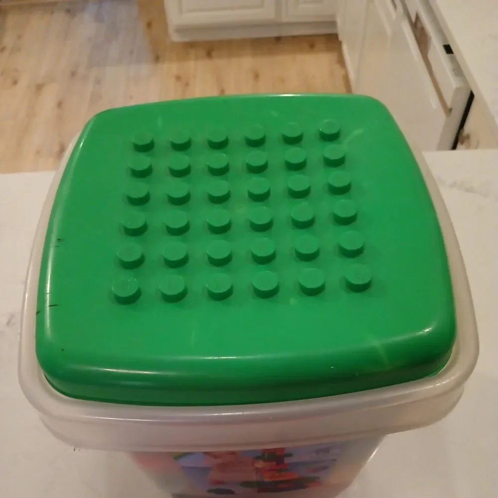 Lego Quatro 5357 Building Block Set With Storage Tub & Lid 73 Pieces Ages 1-3